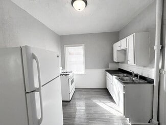 Building Photo - 2708 7th Ave