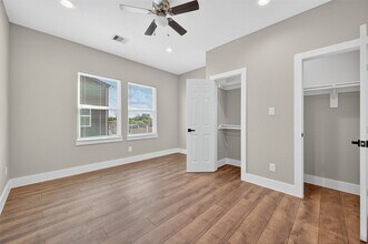 Building Photo - 2109 Marnel Rd