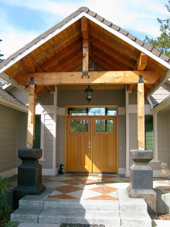 Building Photo - High Quality Home