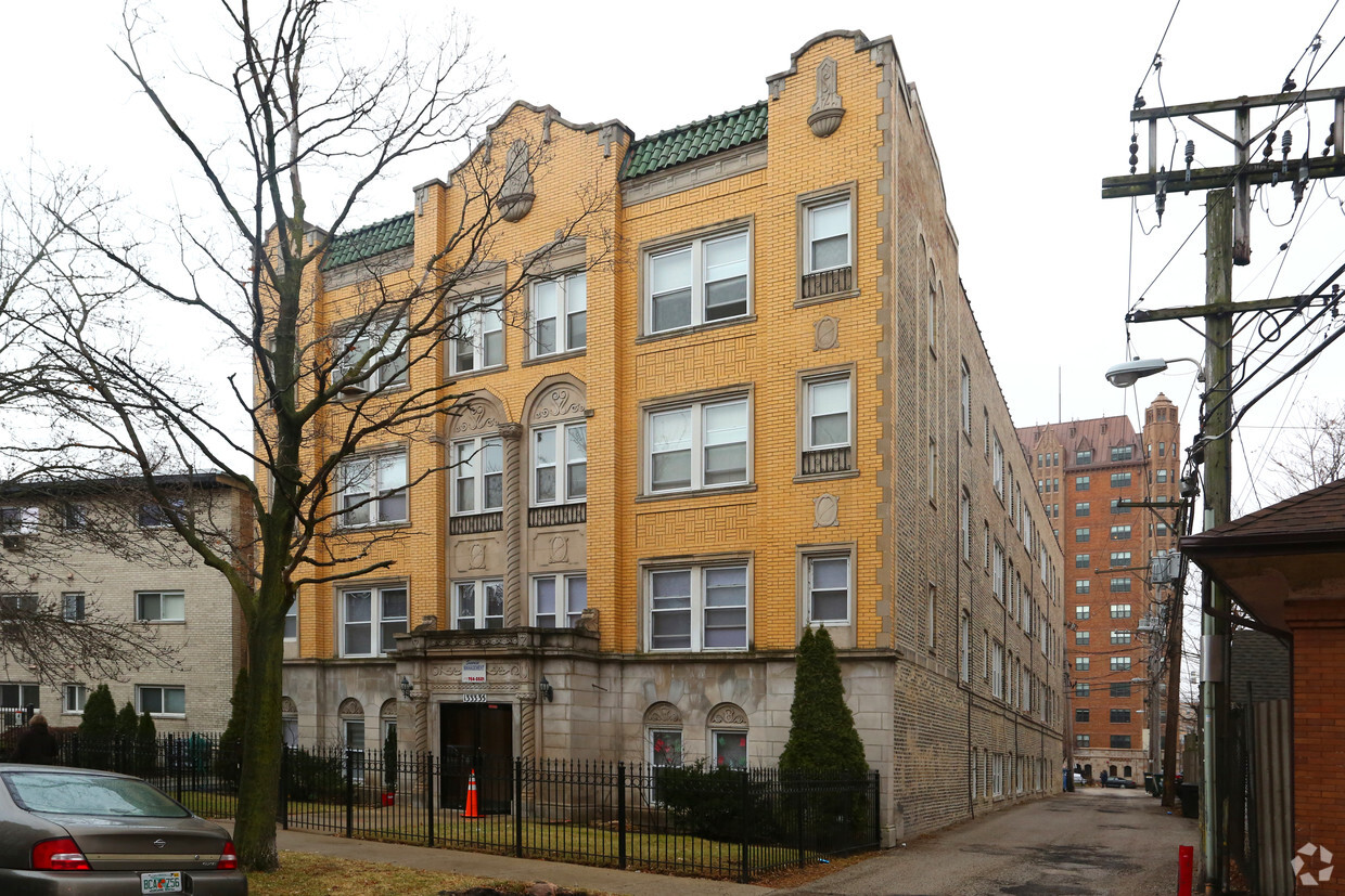 Building Photo - 1333 W Birchwood Ave