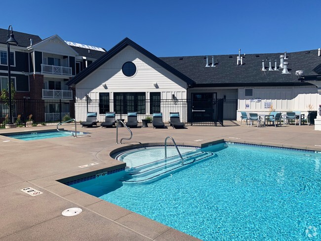 Pool & Hot Tub - Meadows at American Fork