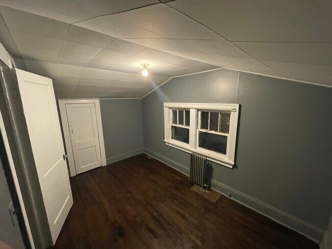Bed2 - 78 Talmadge Rd