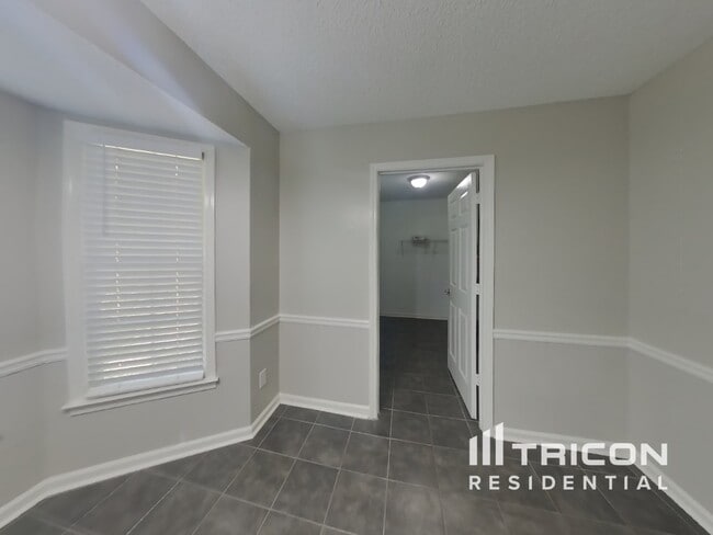 Building Photo - 2875 Brookton Ln SE
