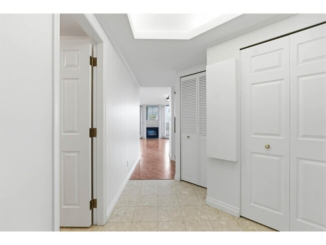 Building Photo - 13383-13108 108 Ave