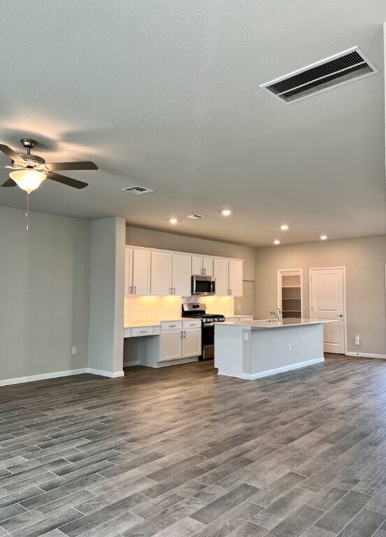 Foto del edificio - 8716 Whitter Dr