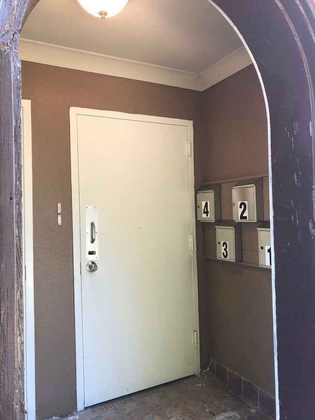 Foto del edificio - 3736 N 2nd St
