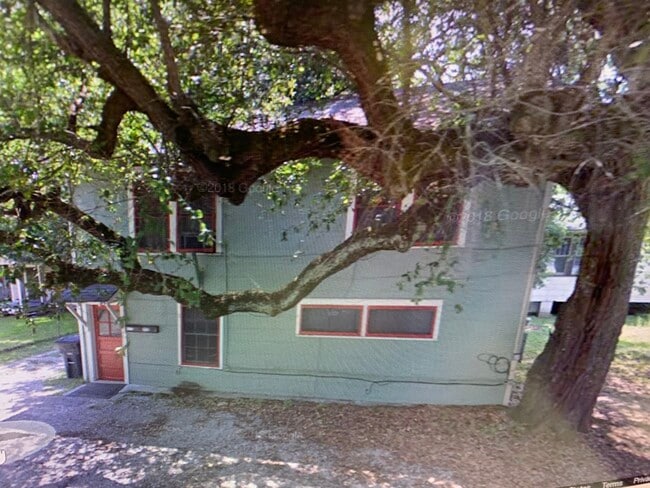 Building Photo - 447 Atkinson St