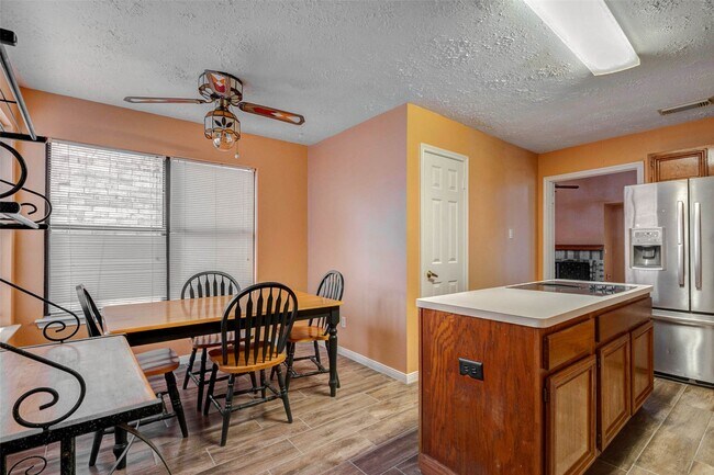 Foto del edificio - 3102 Ashford Bend Dr
