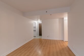 Building Photo - 3455 Rue Aylmer