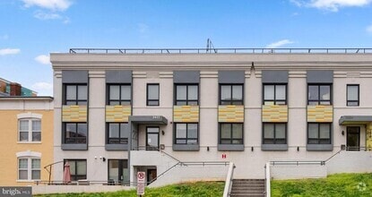 Building Photo - 2422 17th St NW
