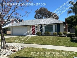 Building Photo - 15029 Sandalwood Ln