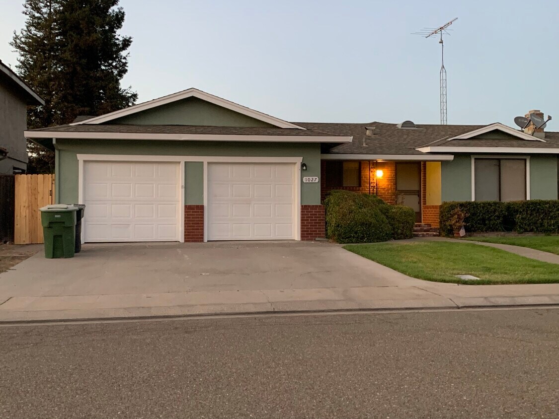 Newly remodeled 2bed 2 bath in Ripon - 1027 Stuart St