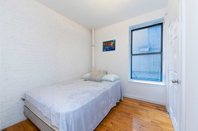Building Photo - 205 W 103rd St