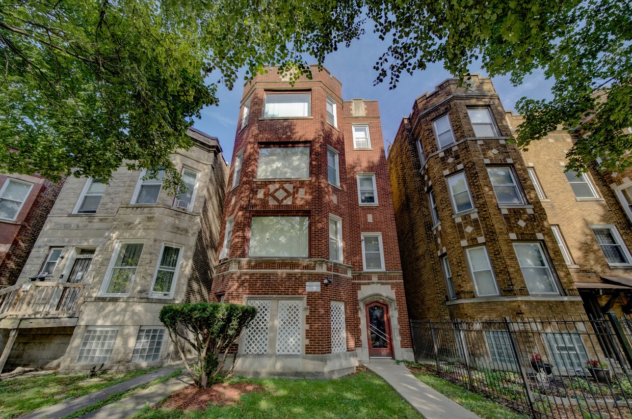 6949 S Wabash Ave Unit 3, Chicago, IL 60637 Condo for Rent in Chicago