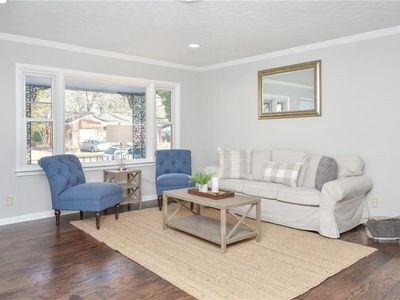 Foto del edificio - 4404 Greendell Rd