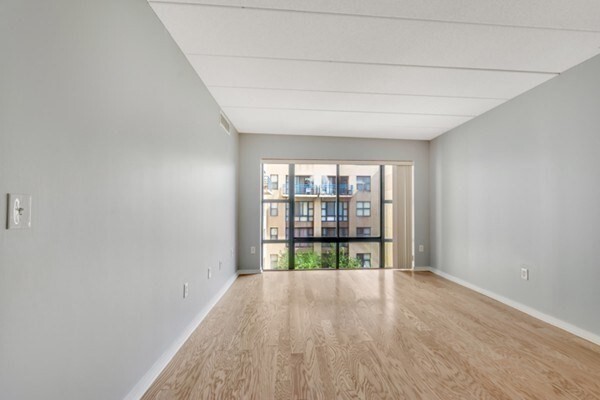 Foto del edificio - 170 Gore St