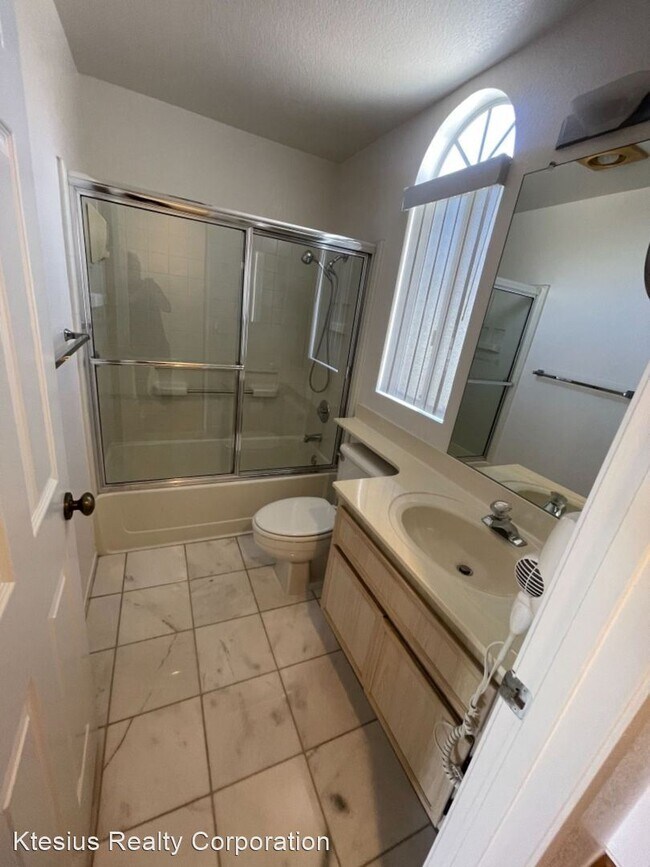 Building Photo - 2 br, 2 bath House - 1616 Via Caminar