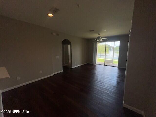 Foto del edificio - 7801 Point Meadows Dr