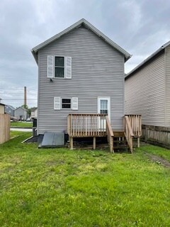 Back Deck - 110 John St