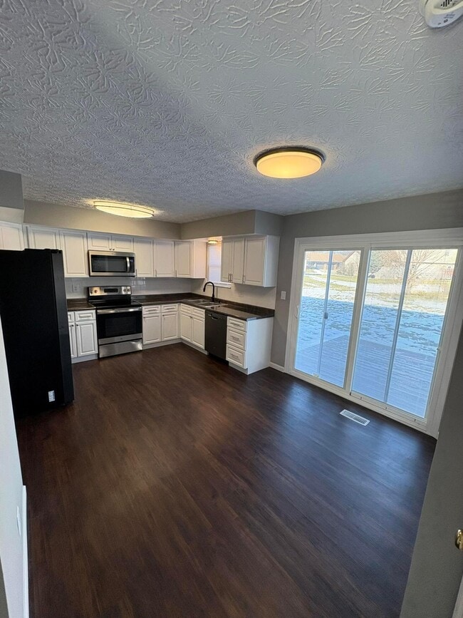 Foto del edificio - 2232 Pinion Pl