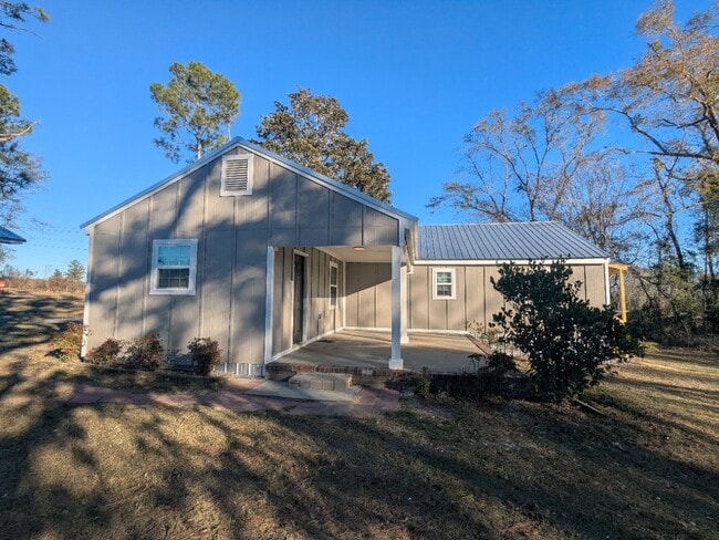 Foto del edificio - 7574 US-1