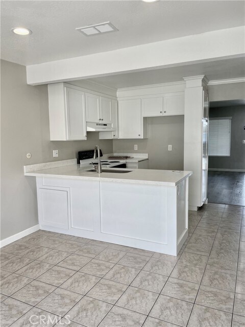 Foto del edificio - 835 N Kathleen Ln