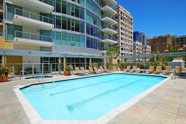 Building Photo - 400 W Ocean Blvd