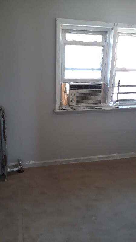 Primary Photo - 972 E 81st St