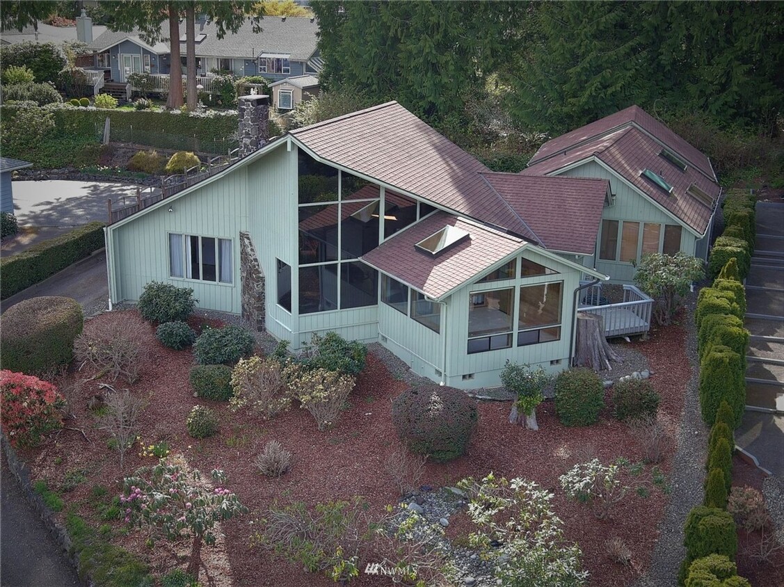 Foto principal - Port Ludlow view home available for short ...