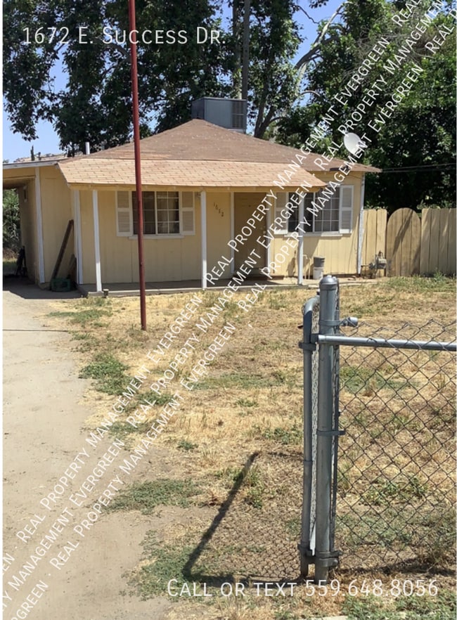 Building Photo - 1672 E Success Dr
