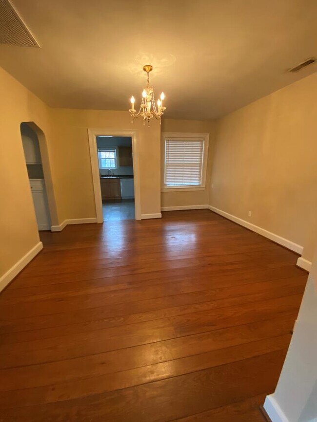 2020 Griffith Pl E Unit 3, Owensboro, KY 42301 Room for Rent in