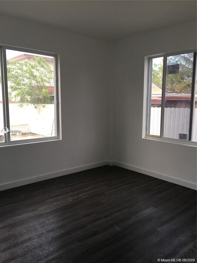 Foto del edificio - 1129 NW 3rd St