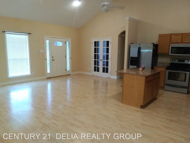 Building Photo - 3 br, 2 bath House - 300 Veterans Lane