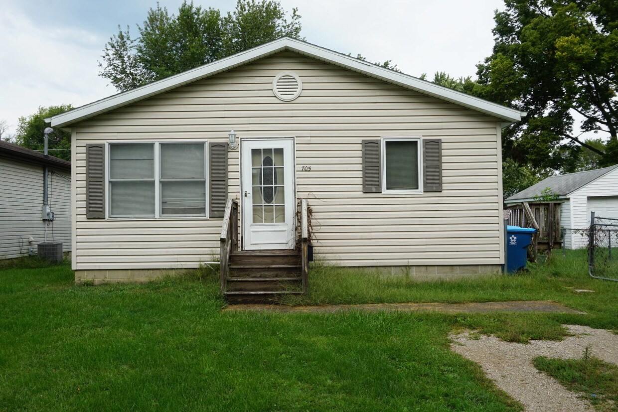 705 E Timber St, Pontiac, IL 61764 House Rental in Pontiac, IL