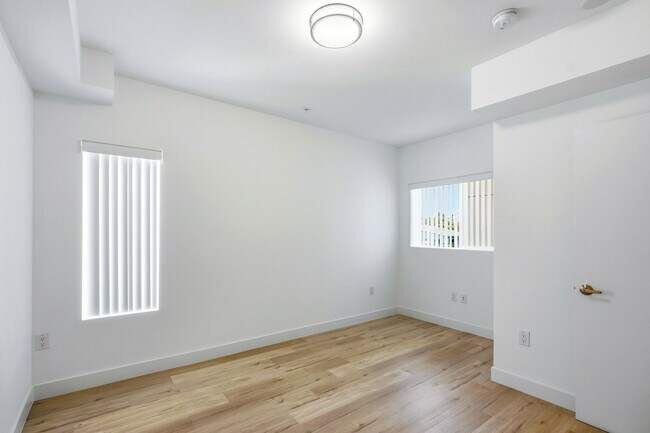 Interior Photo - 3057 West Pico Apartments