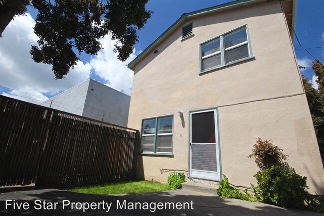 Building Photo - 129 Anita Rd