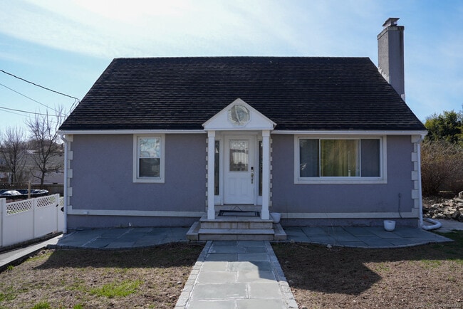 Building Photo - 5 Nash Pl