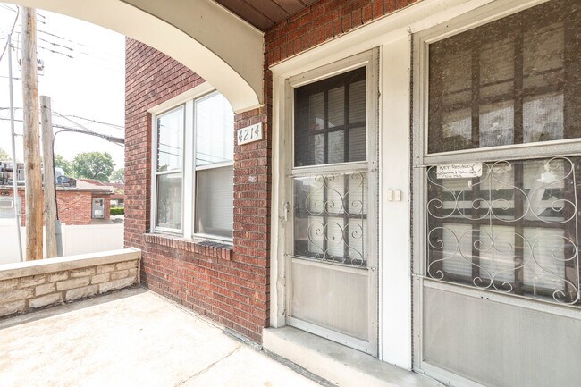 Foto del edificio - 4214 Neosho St