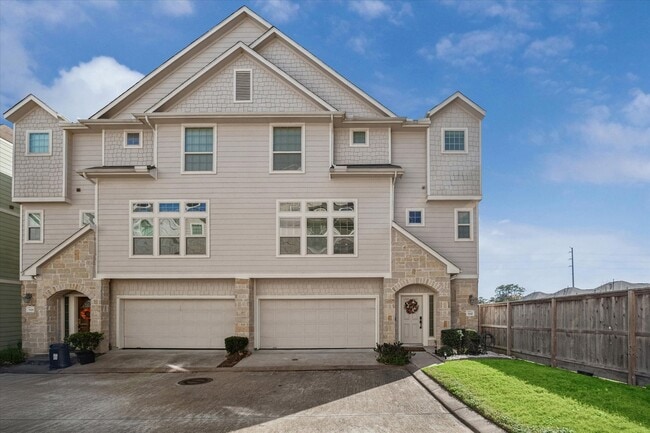 Building Photo - 3332 Home Point Dr