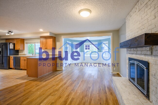 Building Photo - 11025 SE Flavel St