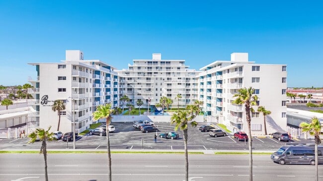 Foto del edificio - 2727 N Atlantic Ave