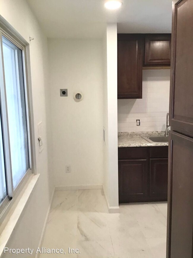 Foto del edificio - 3 br, 2 bath House - 2320 Hanover Street