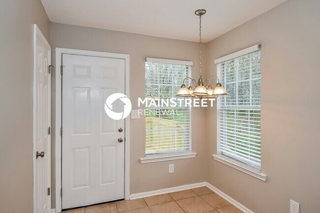 Foto del edificio - 3 Bedroom Pet-Friendly Home in Douglasville, GA with Main Street Renewal