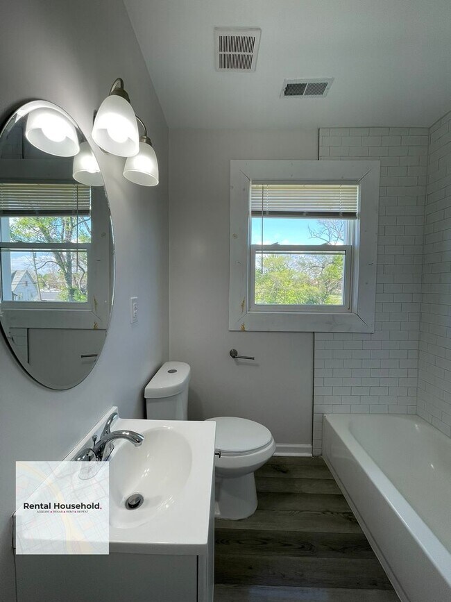 Foto del edificio - 8762 Epworth St