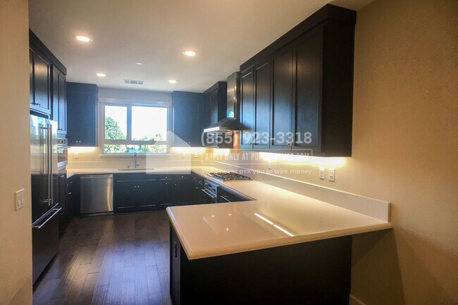 Building Photo - 3074 Mawing Rd