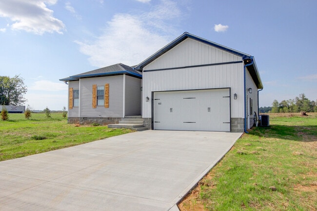 Foto del edificio - 102 Riverbend Dr