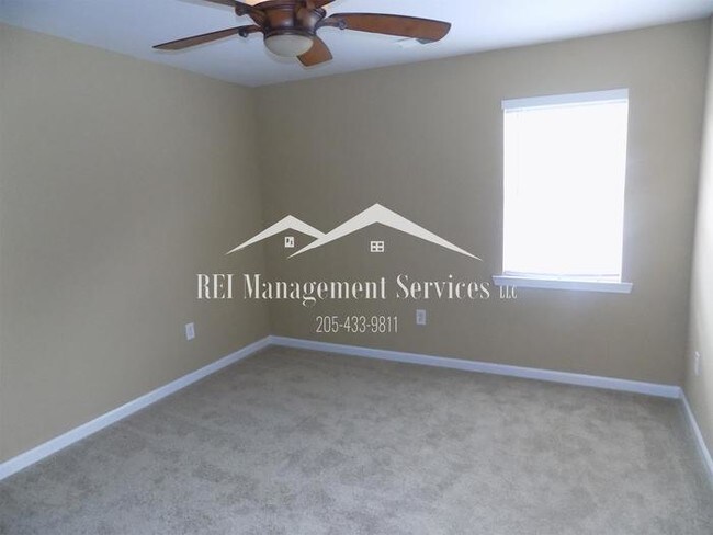 Foto del edificio - 440 Cambrian Ridge Trail