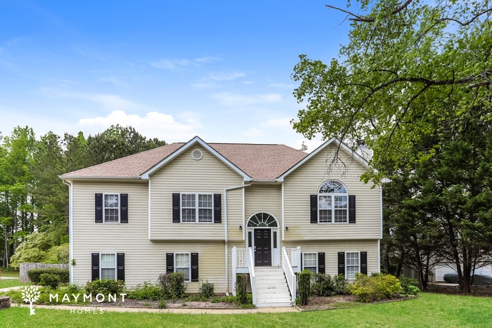 Primary Photo - 70 Woodlake Dr