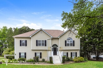 Building Photo - 70 Woodlake Dr