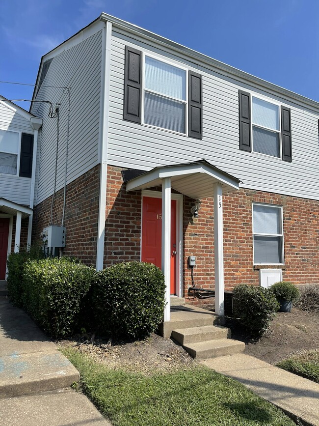 Building Photo - 3518 E Richmond Rd